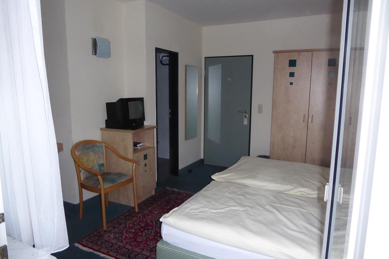 Hotel Ring Park Buchen  Exterior foto